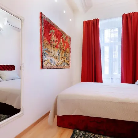 Chrystal Apps Integral Apartman *