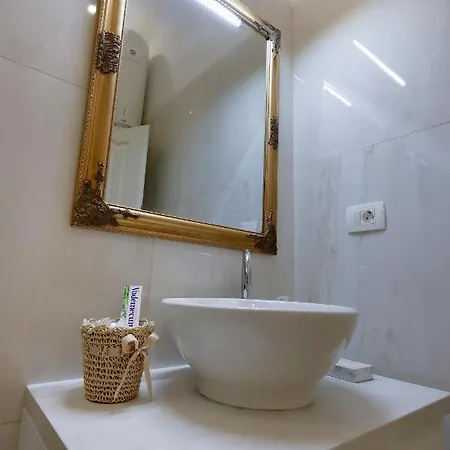Chrystal Apps Integral Apartman *