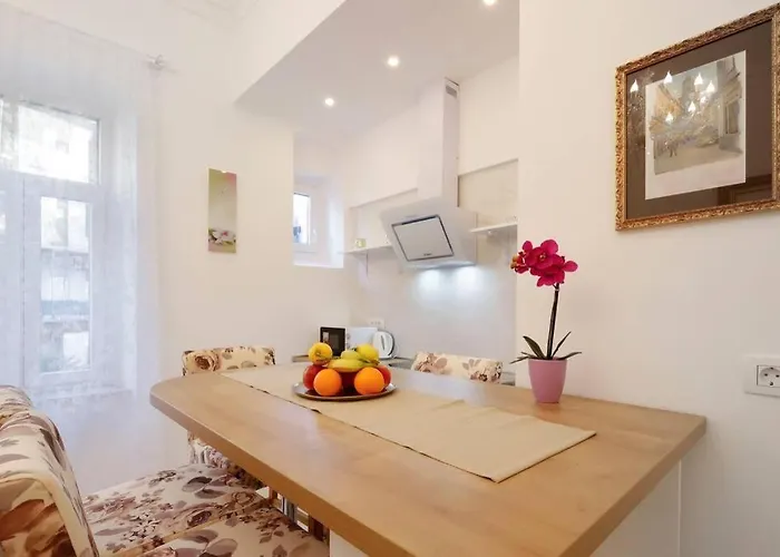 Chrystal Apps Integral Apartment