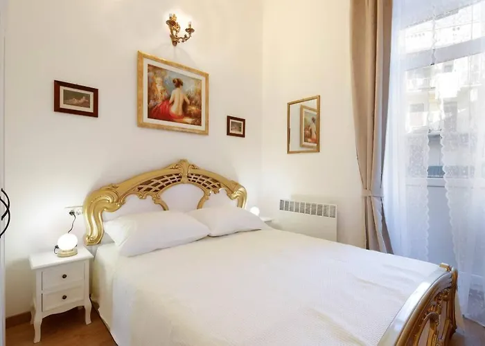 Chrystal Apps Integral Apartment *