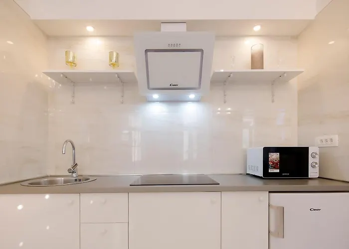 Chrystal Apps Integral Apartment *