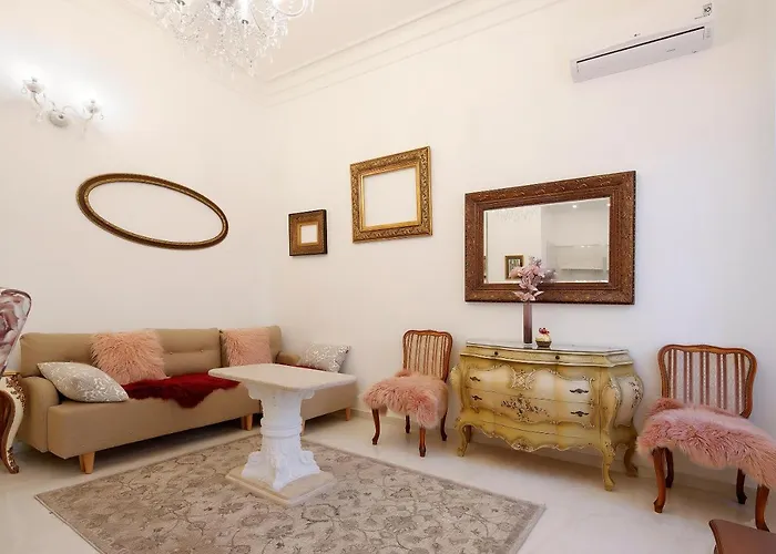 Apartment Chrystal Apps Integral